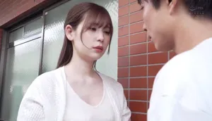 ông xã tẻ nhạt, vợ nhận ra cậu thanh niên hàng xóm tốt hơn
